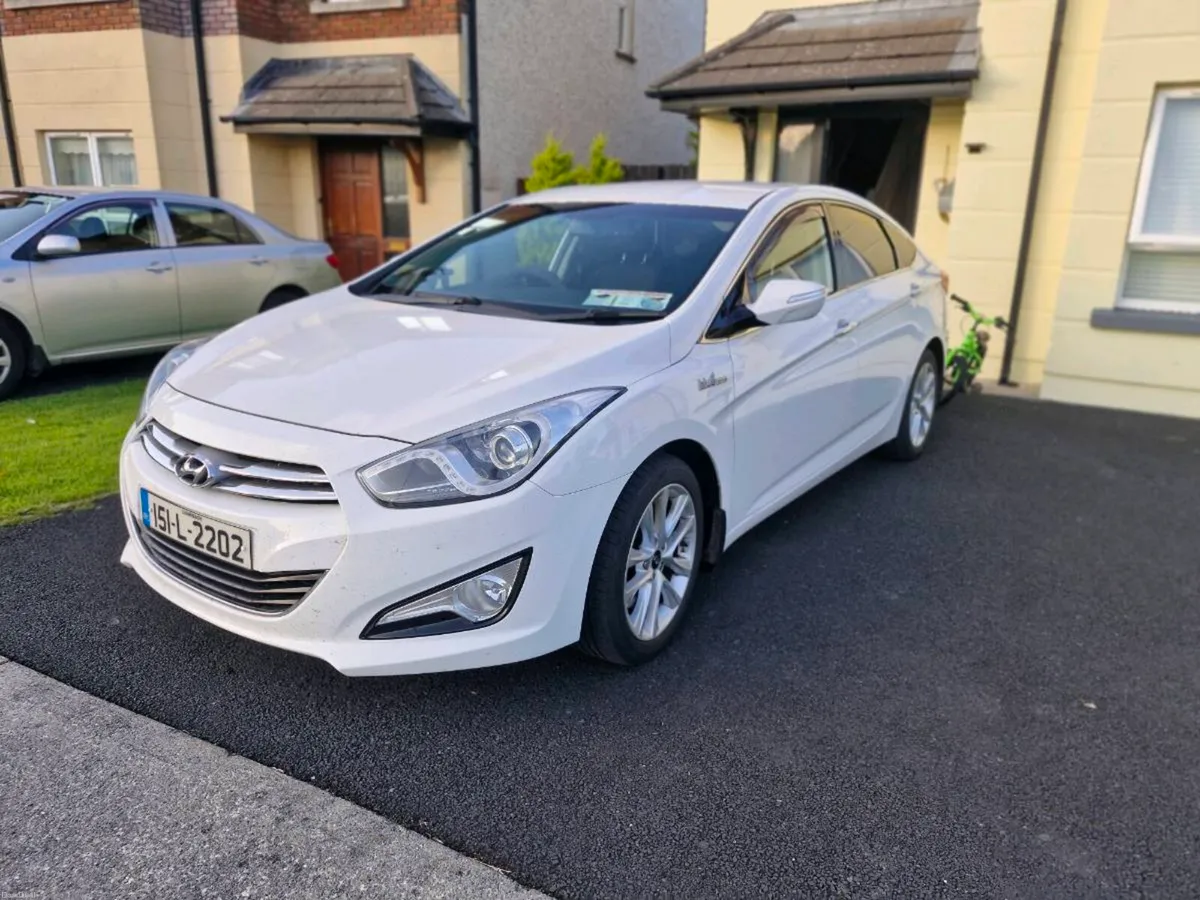 Stunning White Hyundai i40 1.7 Diesel – Low Mileag - Image 1