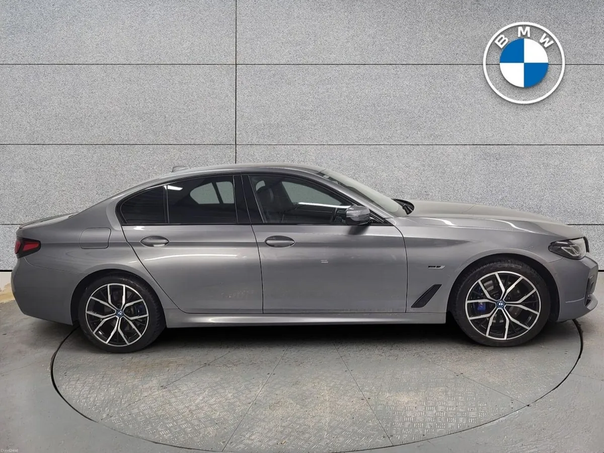 BMW 5-Series 530e M Sport - Image 3