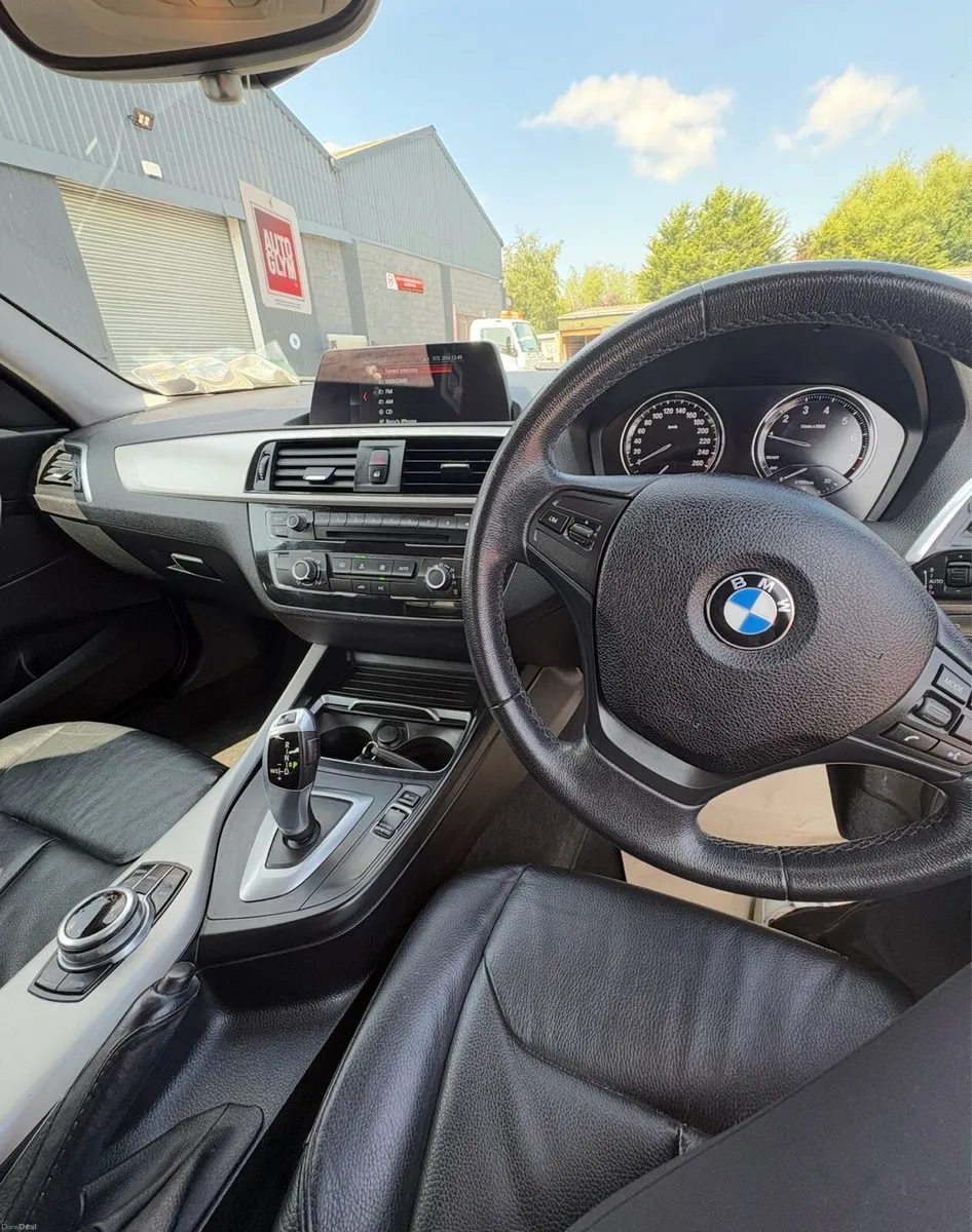 BMW 118i 2018 - Image 3