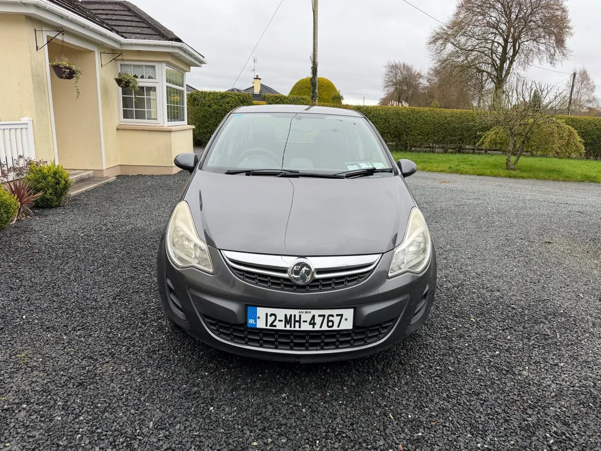 Opel corsa Automatic new nct price €3600 - Image 1