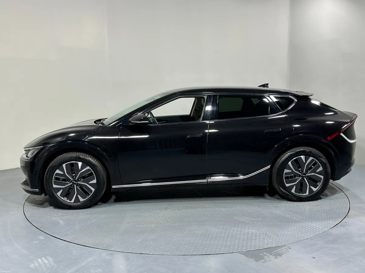 Kia EV6 Earth 77.4 KW/H Battery 500 KMS Range 231 - Image 4