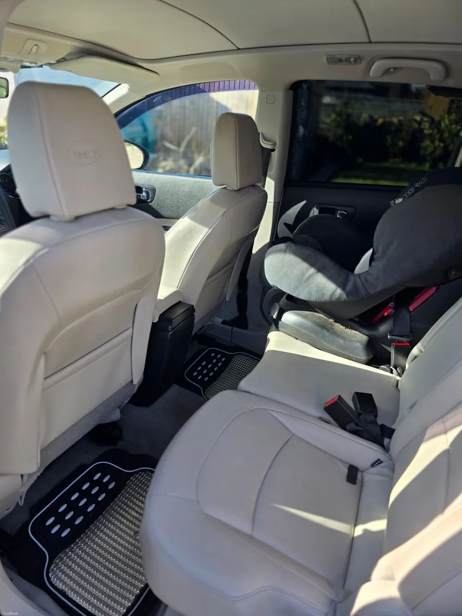 Nissan Qashqai+2 2012 - Image 4