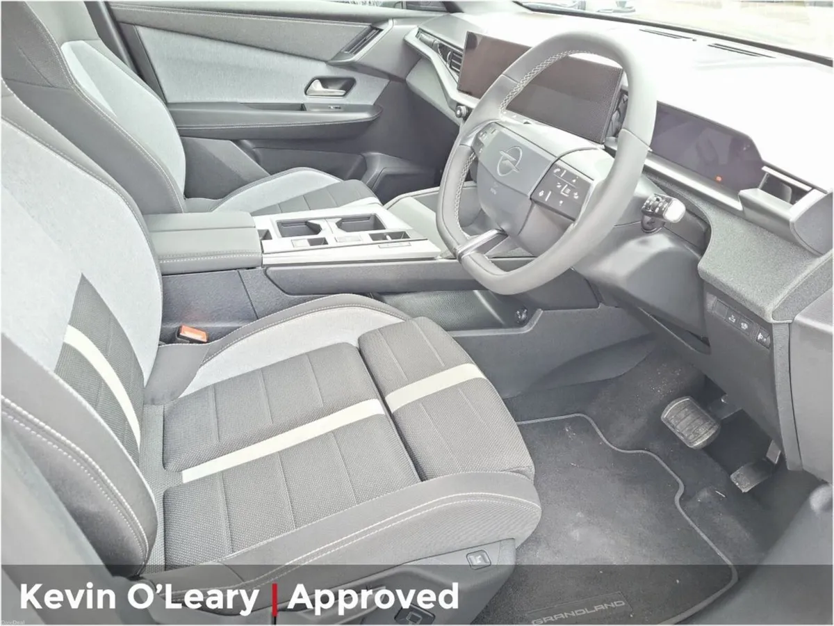 Opel Grandland Elegance PureTech 136 MHEV - Image 4