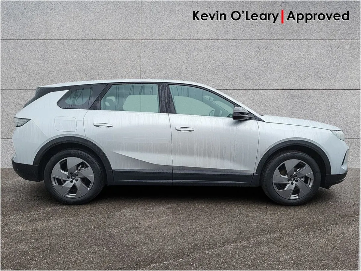 Opel Grandland Elegance PureTech 136 MHEV - Image 6