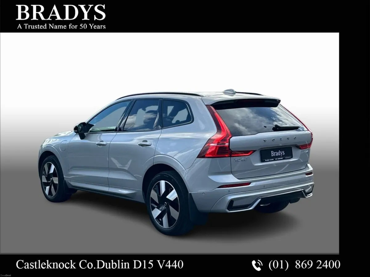 Volvo XC60 T6 Plus Dark AWD PHEV - Image 3
