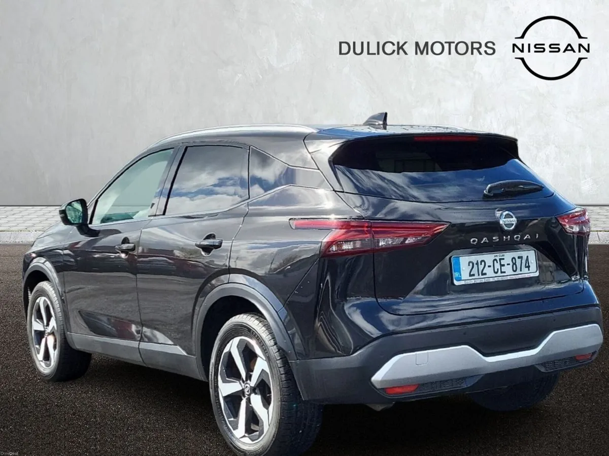Nissan Qashqai 1.3 PET MILD HYBRID SV PREMIUM - Image 2