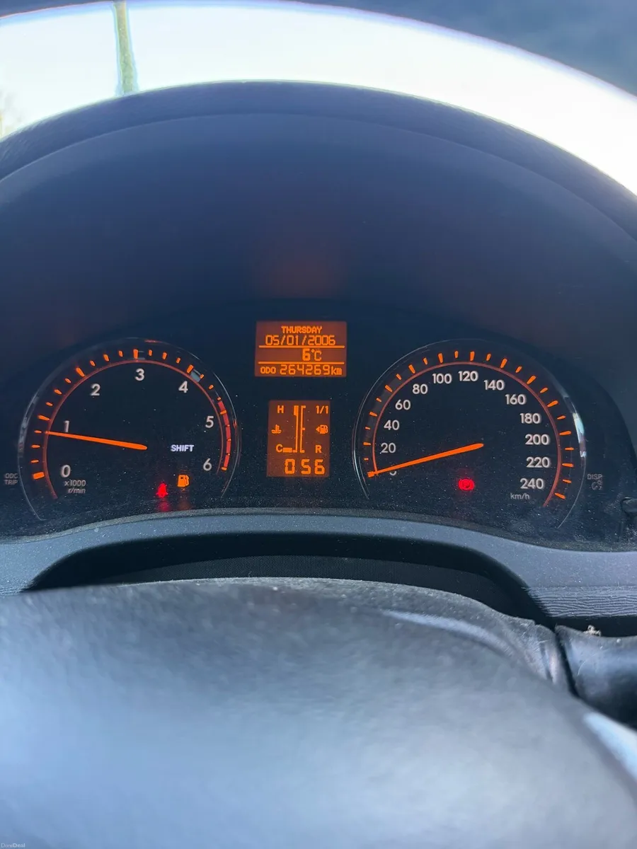 Toyota avensis - Image 4