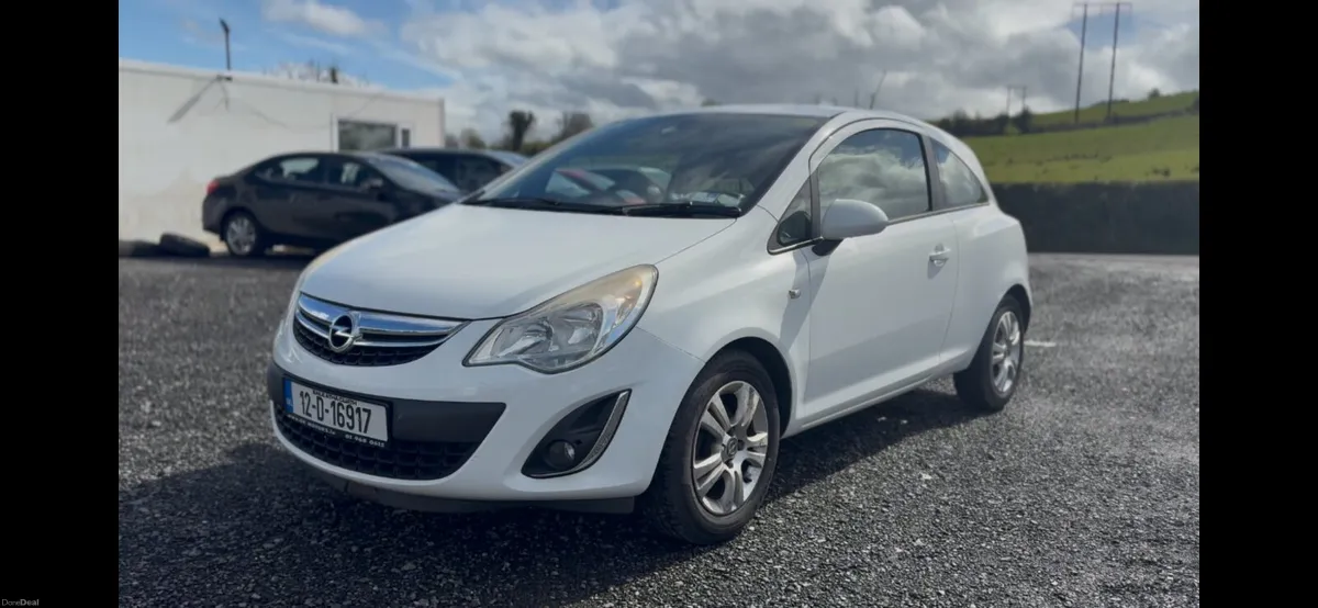 Opel Corsa 2012 1.2 petrol - Image 3