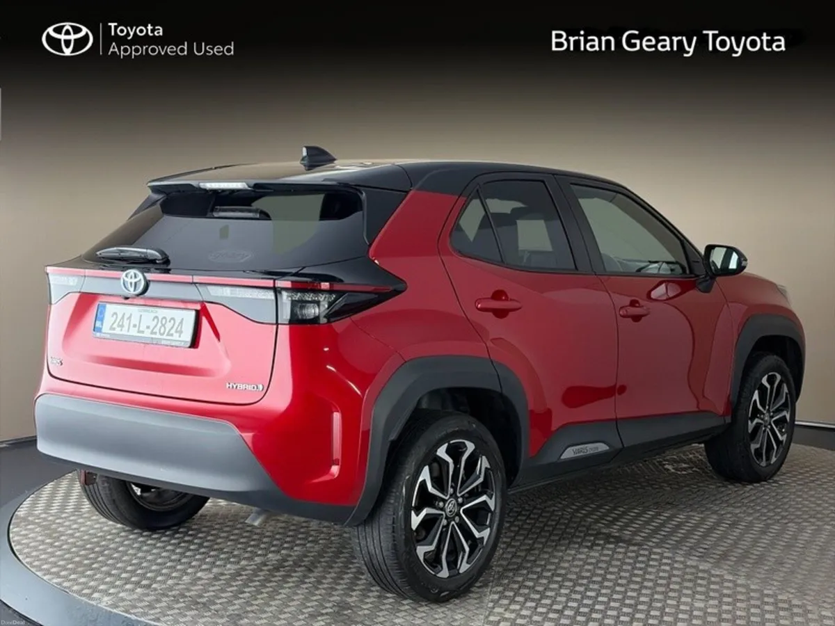 Toyota Yaris Cross HYBRID LUNA SPORT - Image 2