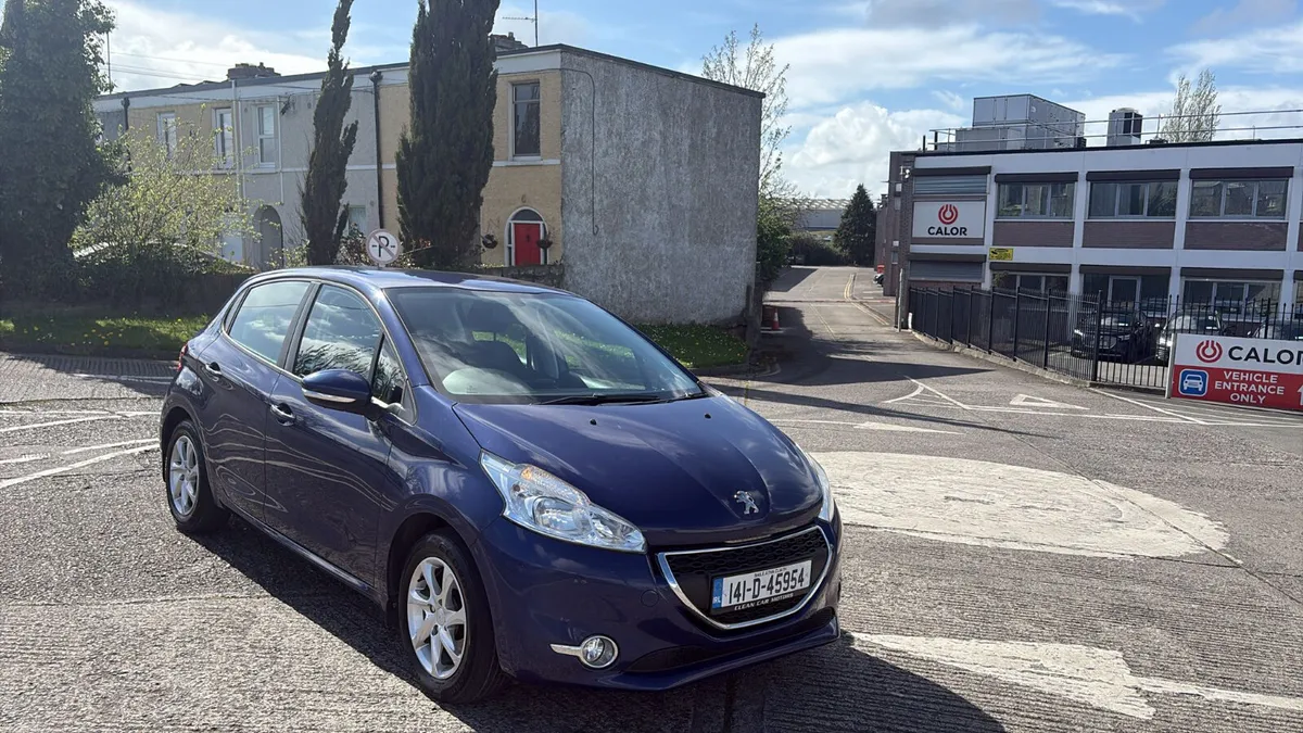 Peugeot 208 2014 - Image 2
