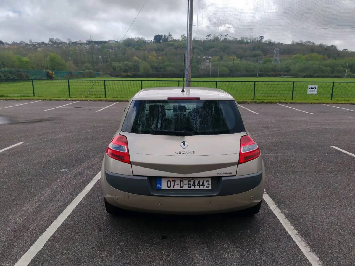 Automatic Renault Megane 2007 1.6 Petrol low km - Image 3