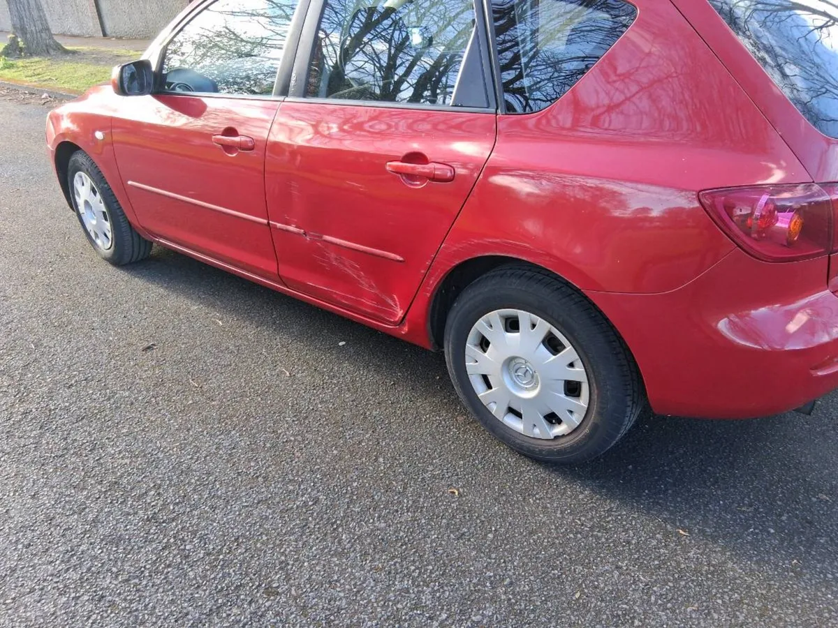 Mazda 3 2004. 1 lady owner.  NCT 12/26 €1,050 - Image 3