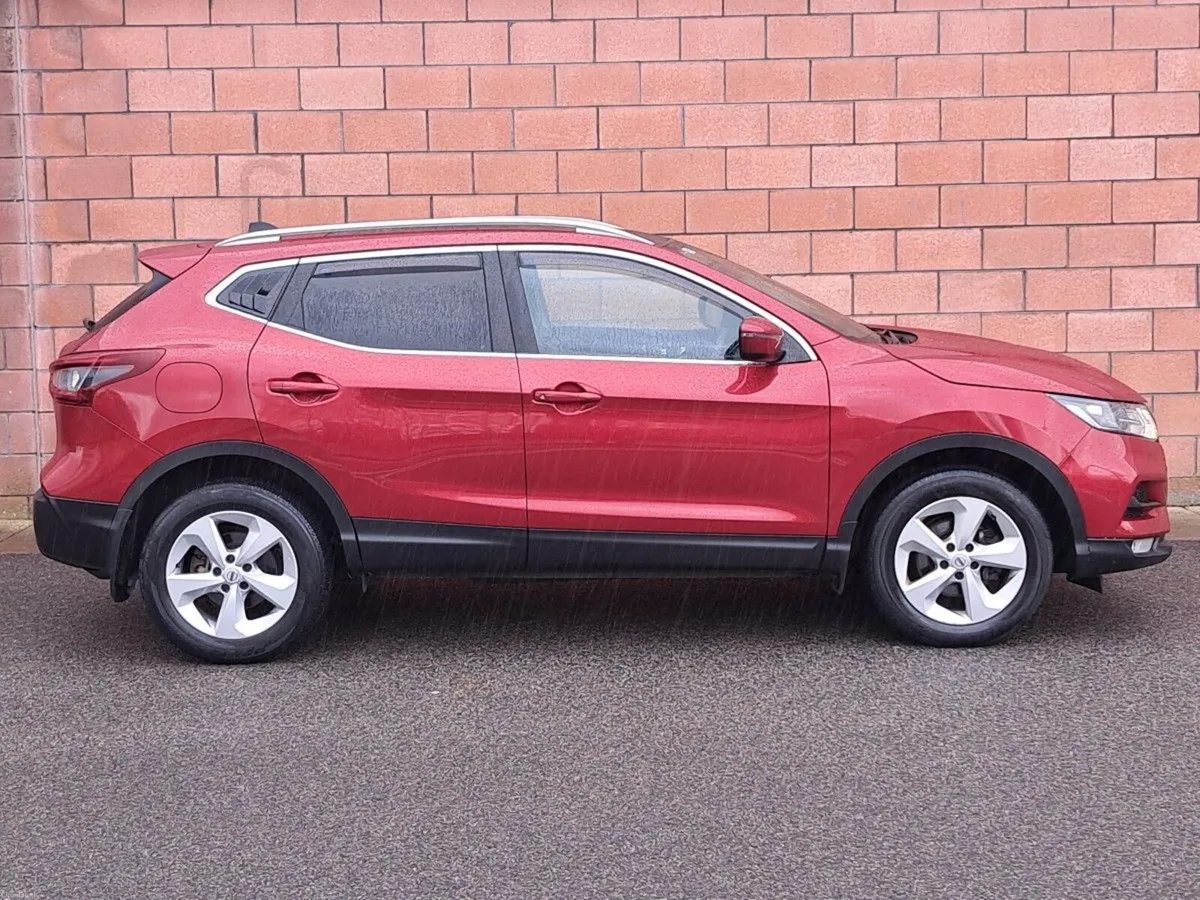 Nissan Qashqai Automatic SV Premium Model with Moo - Image 4