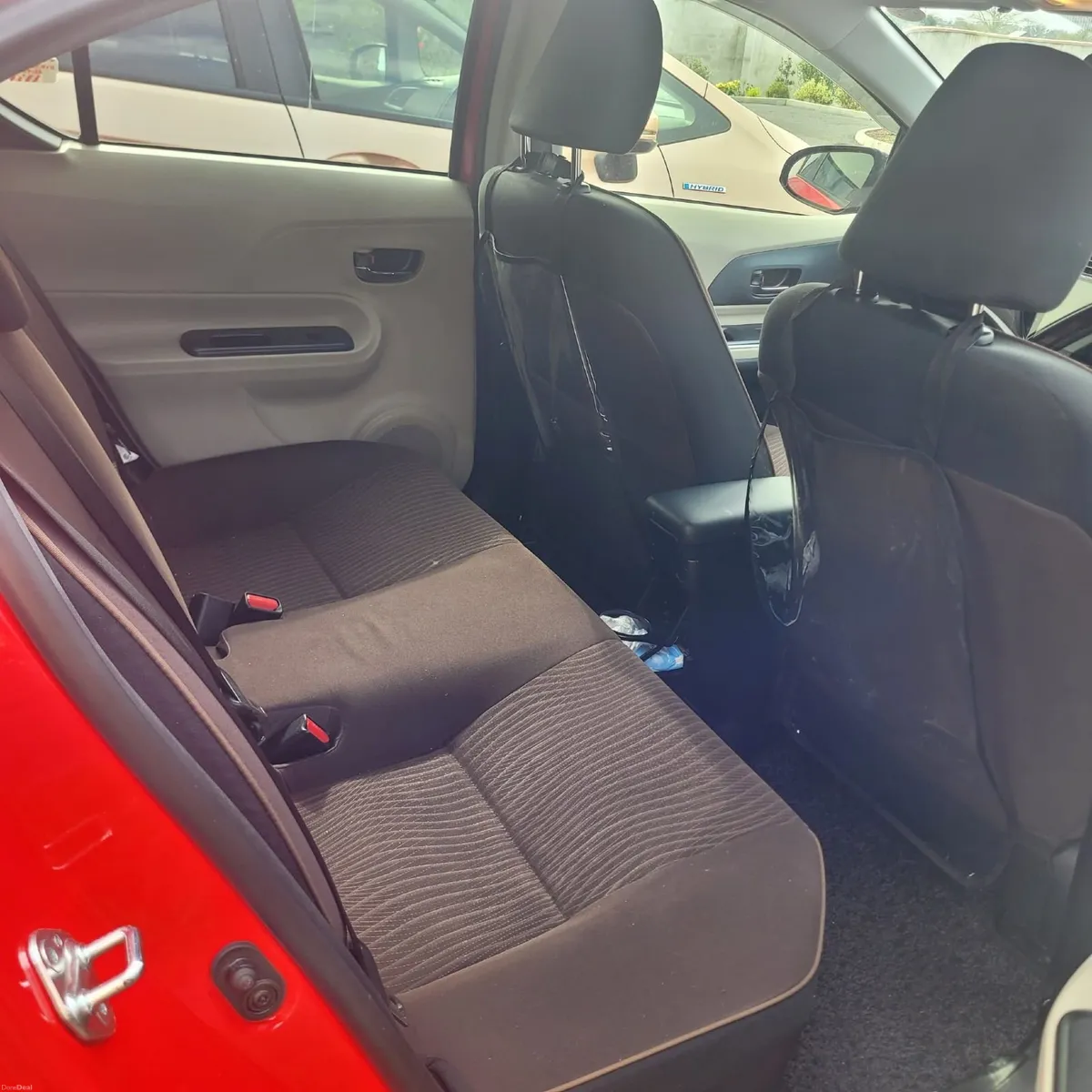 Toyota Aqua 2013 - Image 4