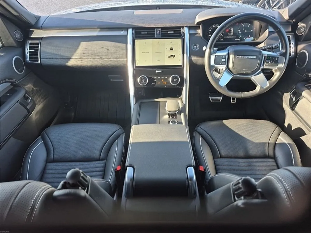 Land Rover Discovery ** DYNAMIC ** 3.0 SD6 ** TRIN - Image 2