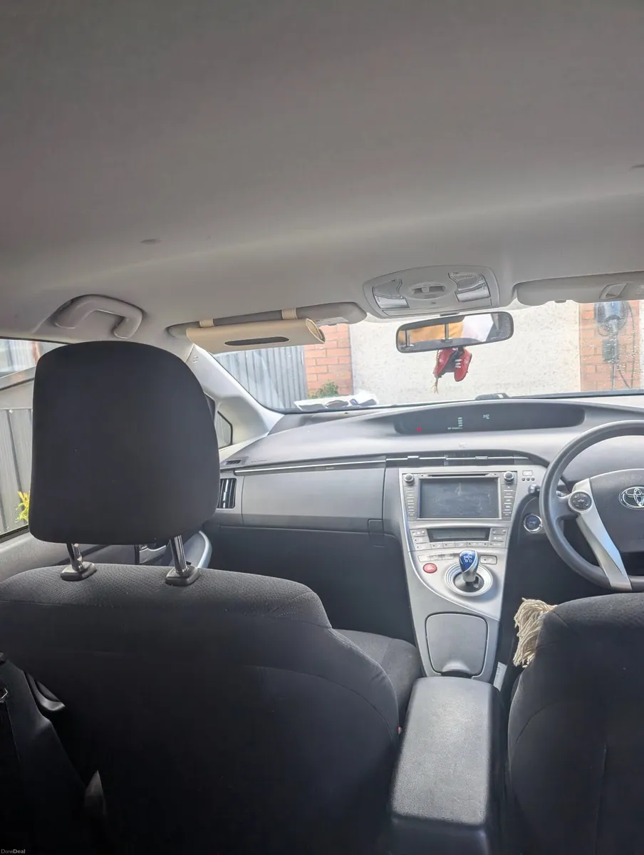 Toyota Prius 2013 - Image 3