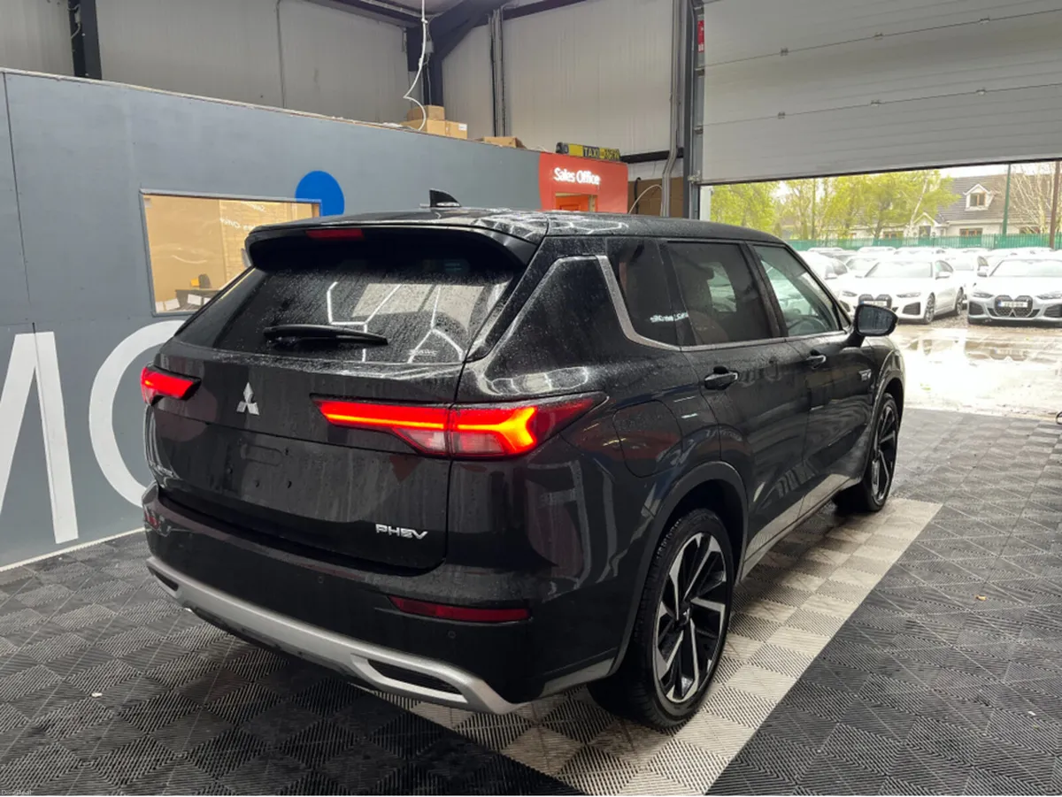 Mitsubishi Outlander €46950 2024 MITSUBISHI OUTLAN - Image 2