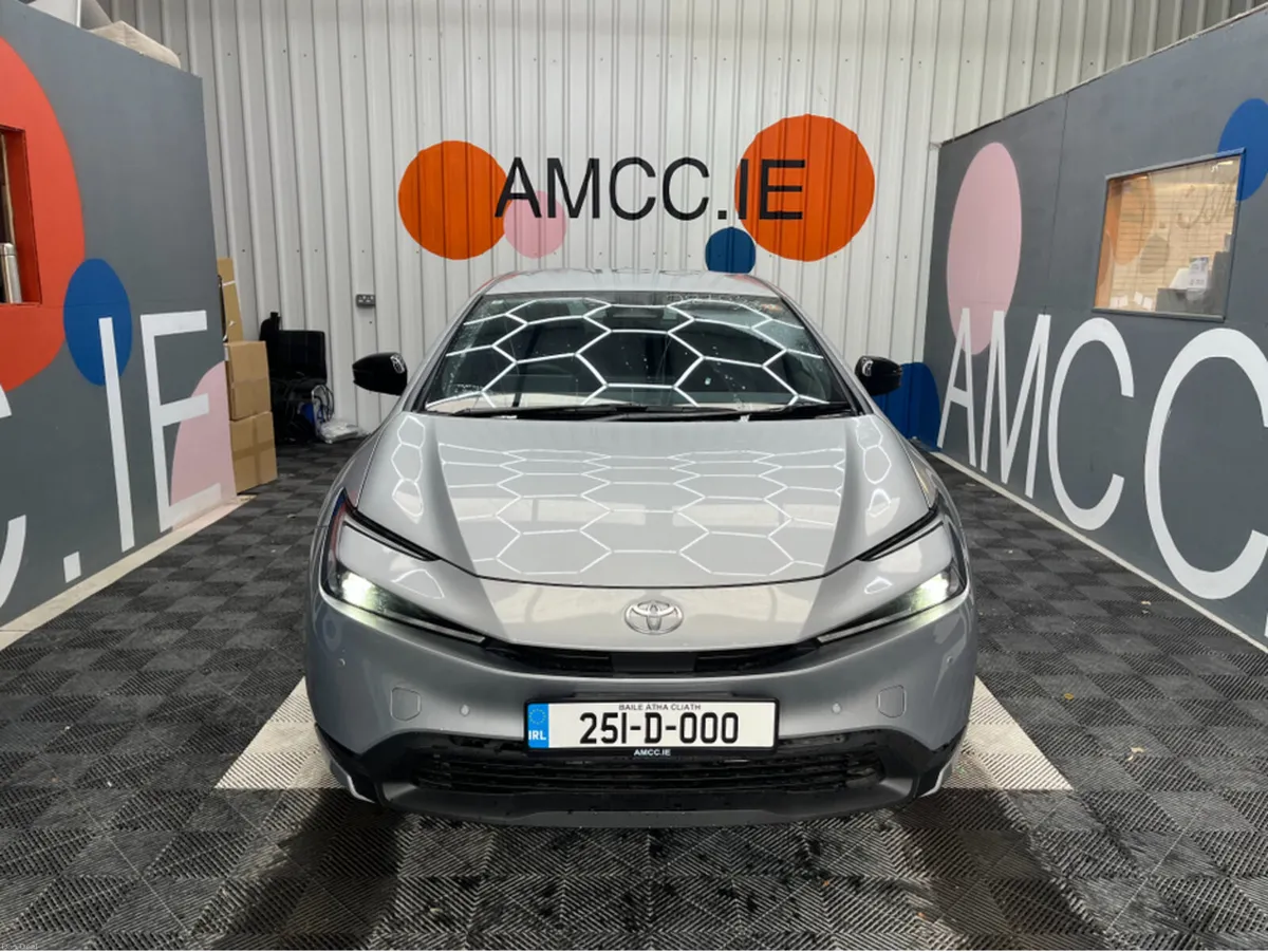 Toyota Prius €33950 2025 TOYOTA PRIUS X 1.8 AUTOMA - Image 6