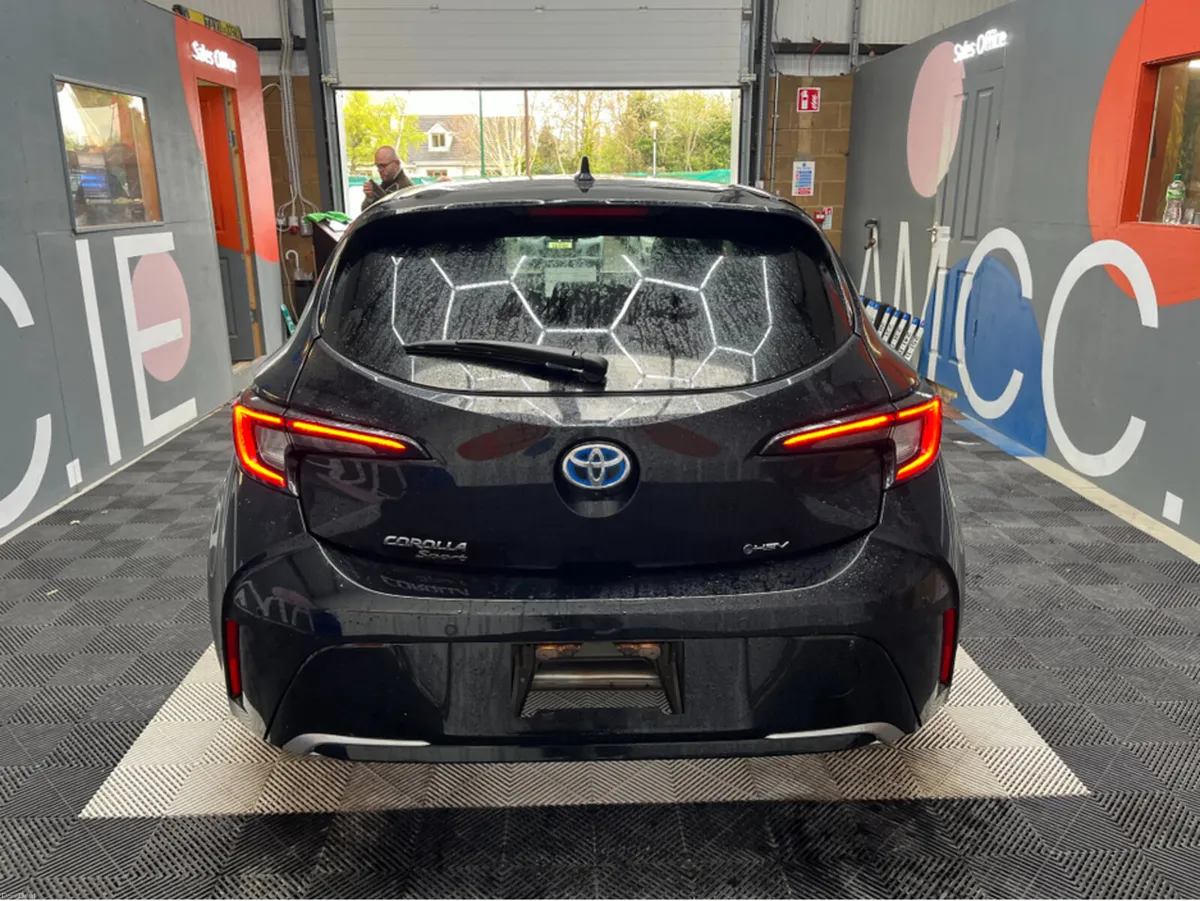 Toyota Corolla 2025TOYOTA COROLLA SPORT HYBRID GZ - Image 3