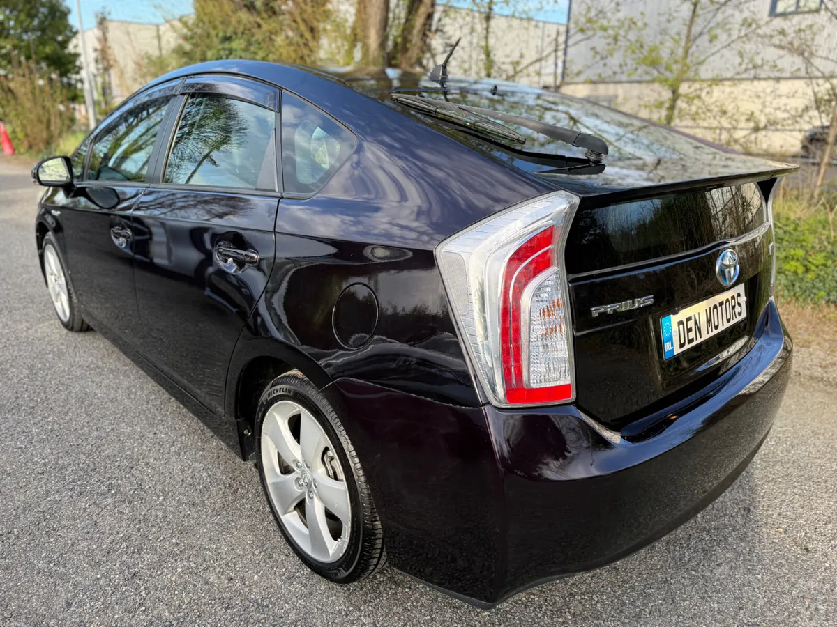 Toyota Prius Premium Model!!! - Image 4