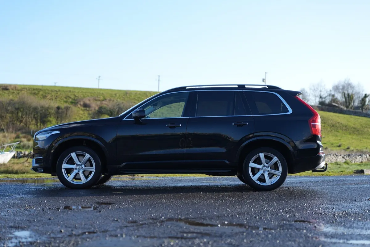 Volvo XC90 - Image 4