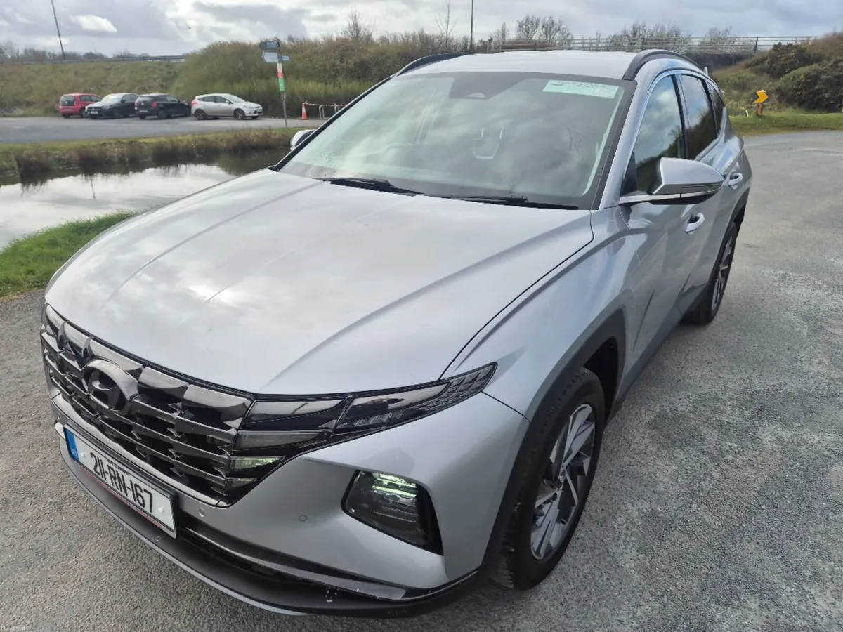 2021 (211) Hyundai Tucson IX35 EXECUTIVE PLUS 5DR - Image 3