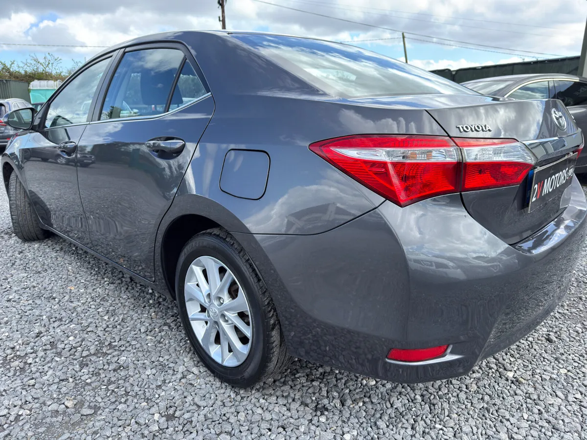 🔵 Toyota Corolla 1.4 D-4D LUNA 4DR FULL SERVICE - Image 4