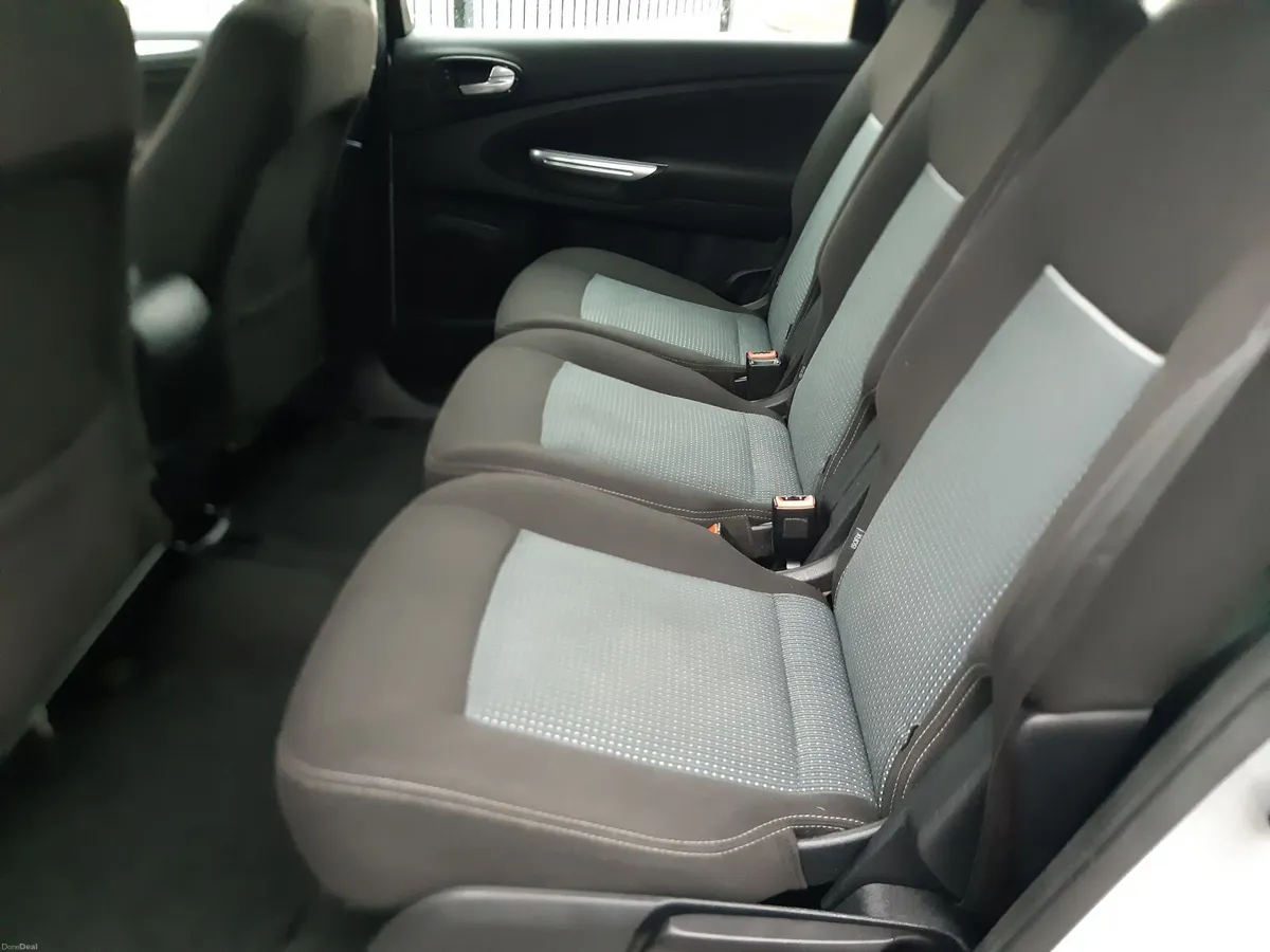 Ford S-Max 2012 - Image 2