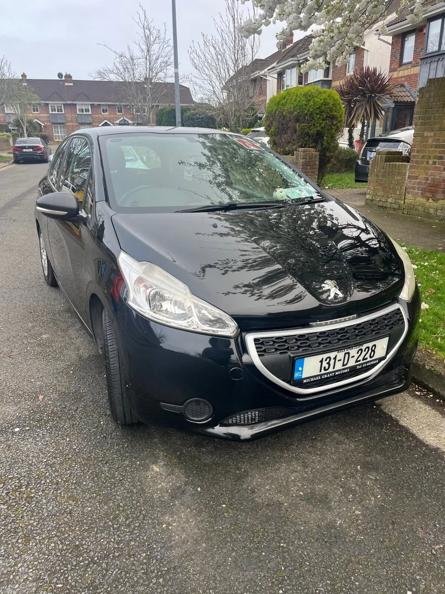 Peugeot 208 2013 - Image 2