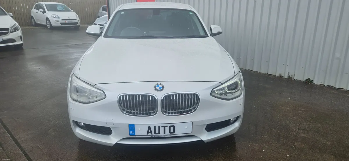 BMW 116i automatic petrol 5dr low kms - Image 4