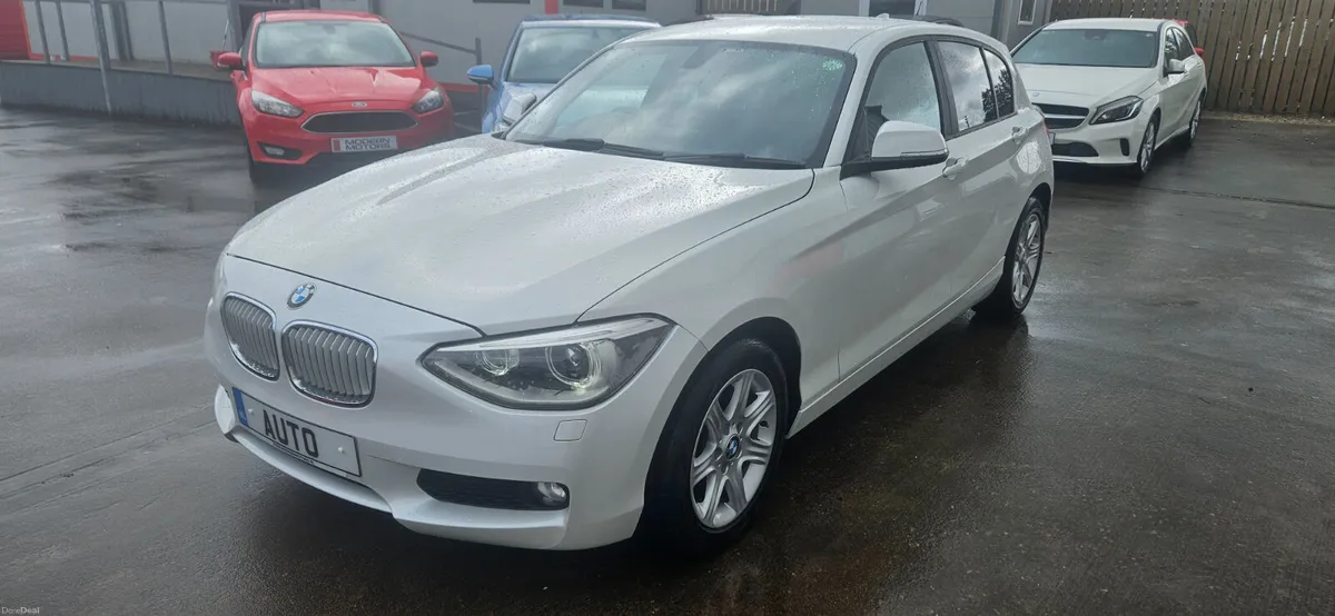 BMW 116i automatic petrol 5dr low kms - Image 6