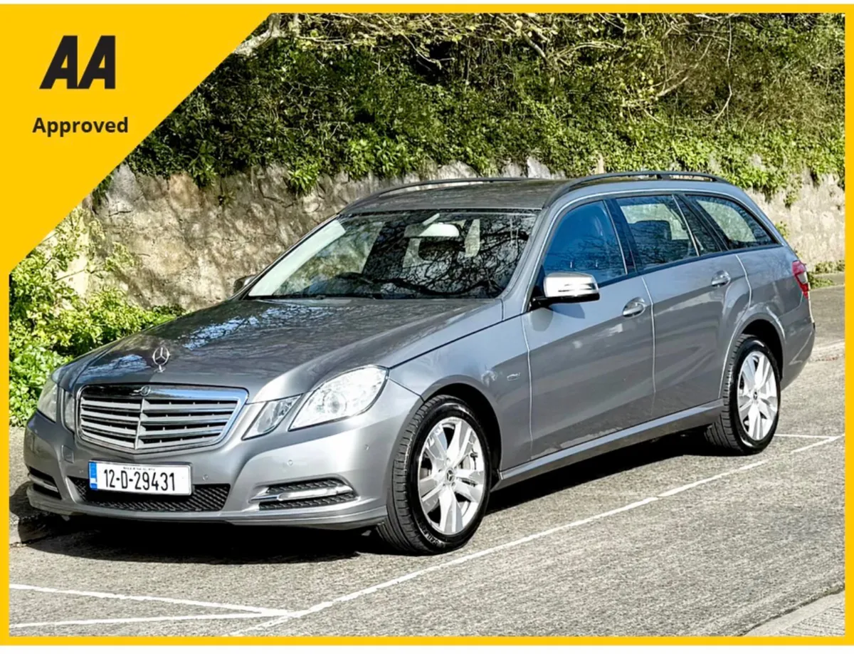 Mercedes-Benz E-Class 2012!!AUTO!!7 SEATER!!! - Image 1