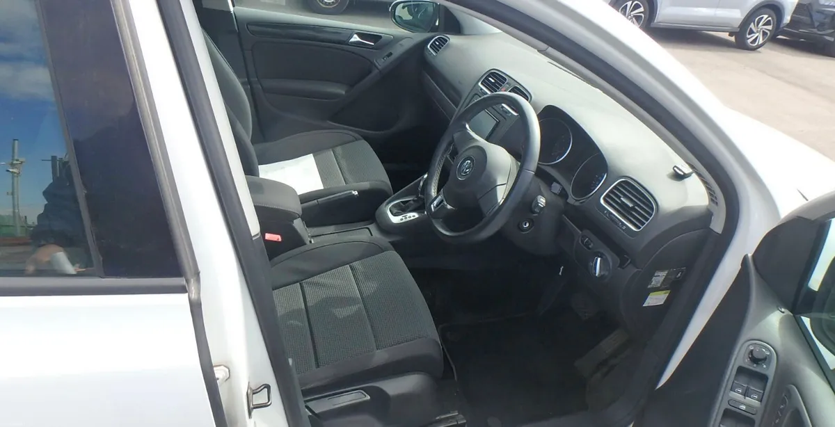2012 Vw Golf 1.2 Petrol Auto LOW KMS - Image 4