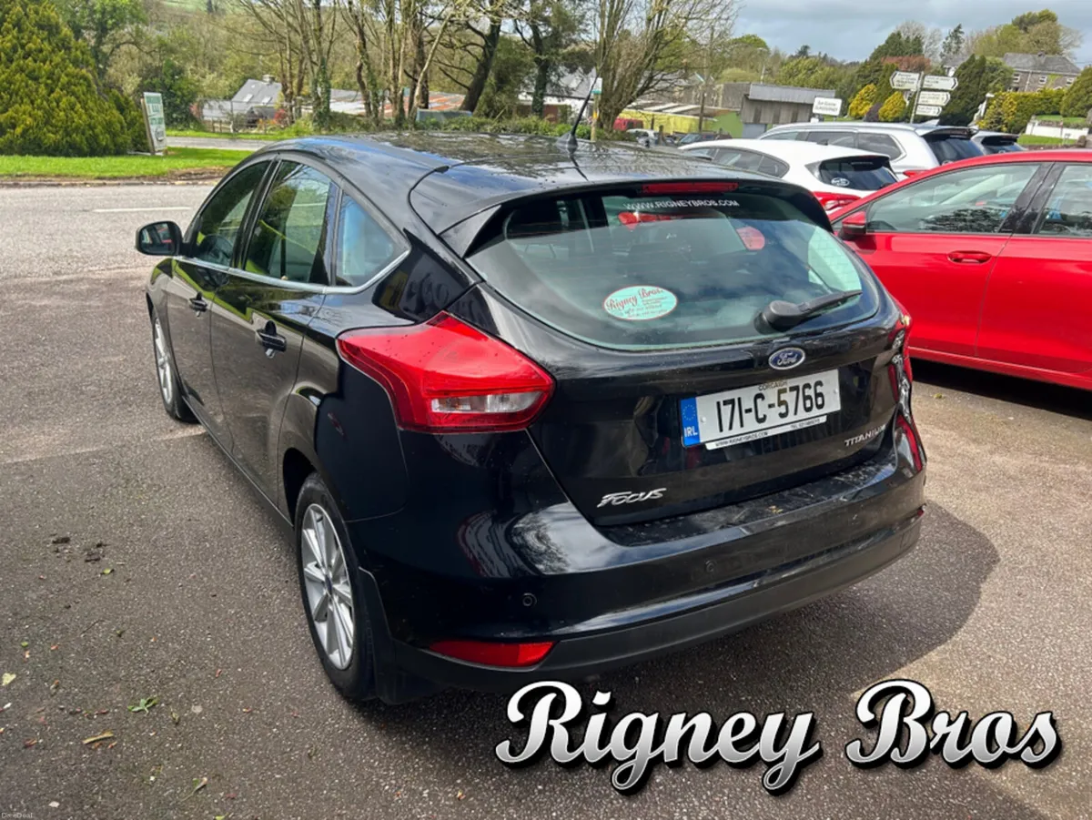 Ford Focus TITANIUM 1.5 TD 95PS 6SPEED 4DR - Image 4