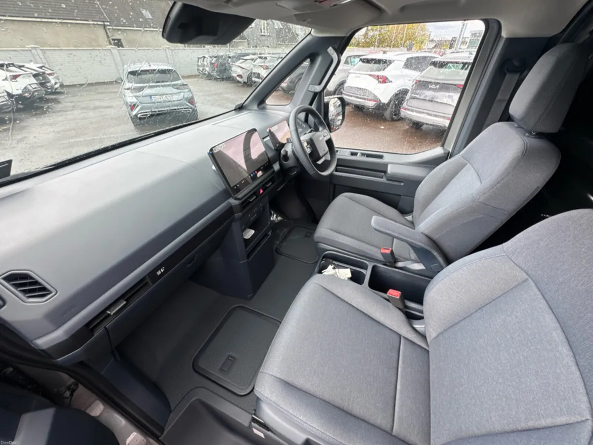 Kia PV5 Cargo K2 71.6KW/H - Image 4
