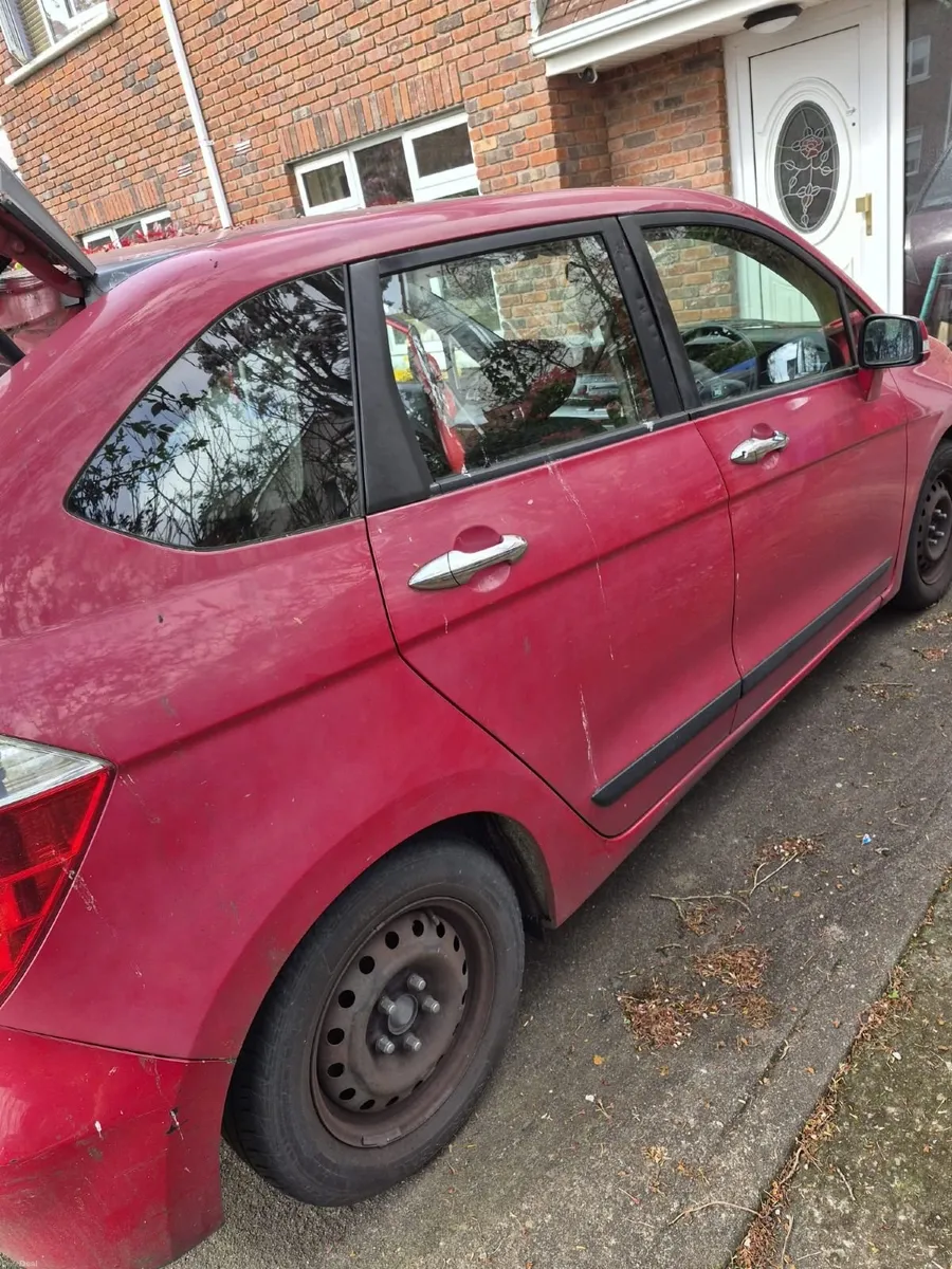 Honda FR-V 2007 - Image 2