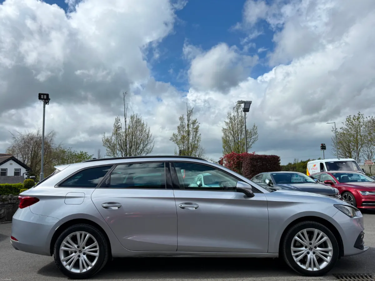 SEAT Leon 2.0TDI 115HP SE+ 5DR *HIGH SPEC* - Image 4