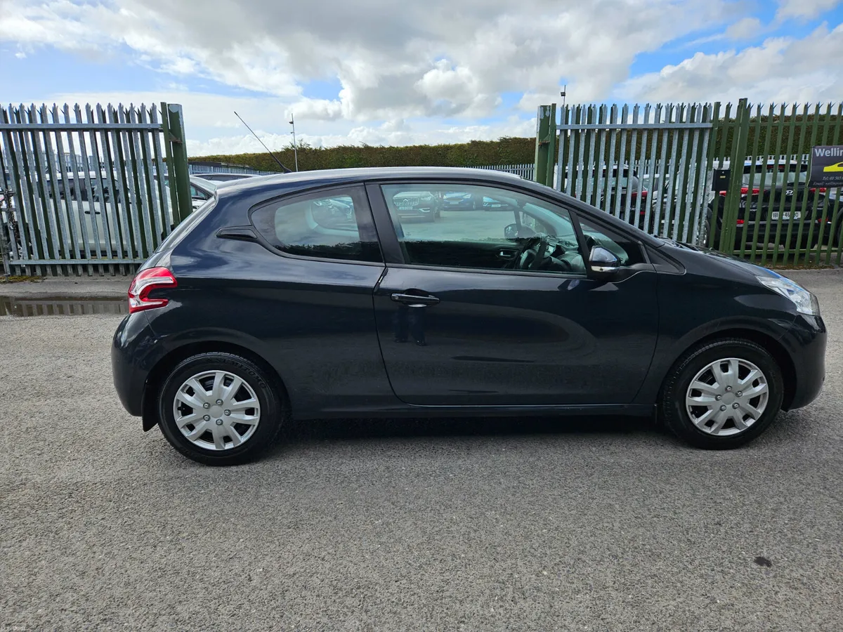 Peugeot 208 2015 1.0 vvti Access 72000 kms - Image 6