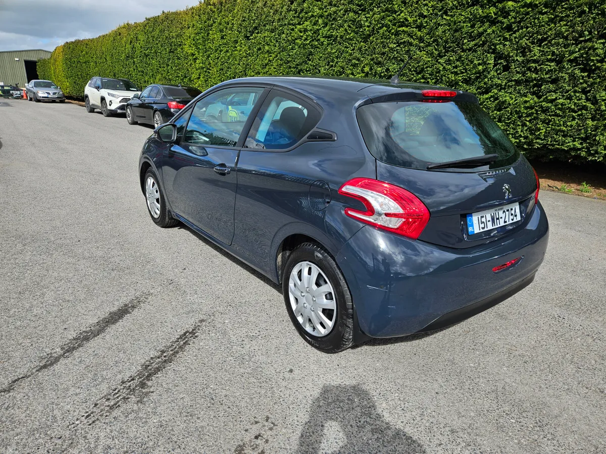 Peugeot 208 2015 1.0 vvti Access 72000 kms - Image 3