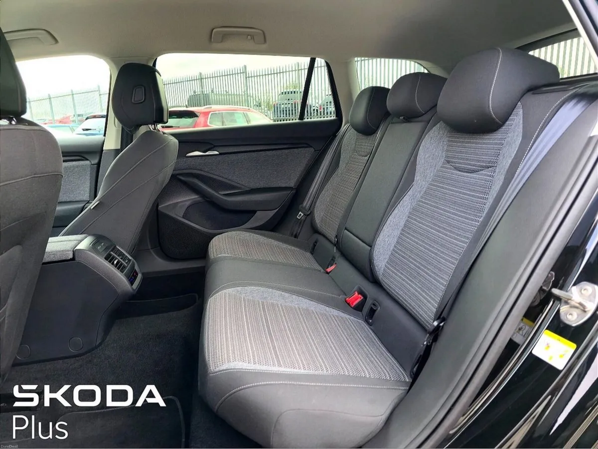 Skoda Superb SELECTION 2.0 TDI 150BHP DSG - Image 6
