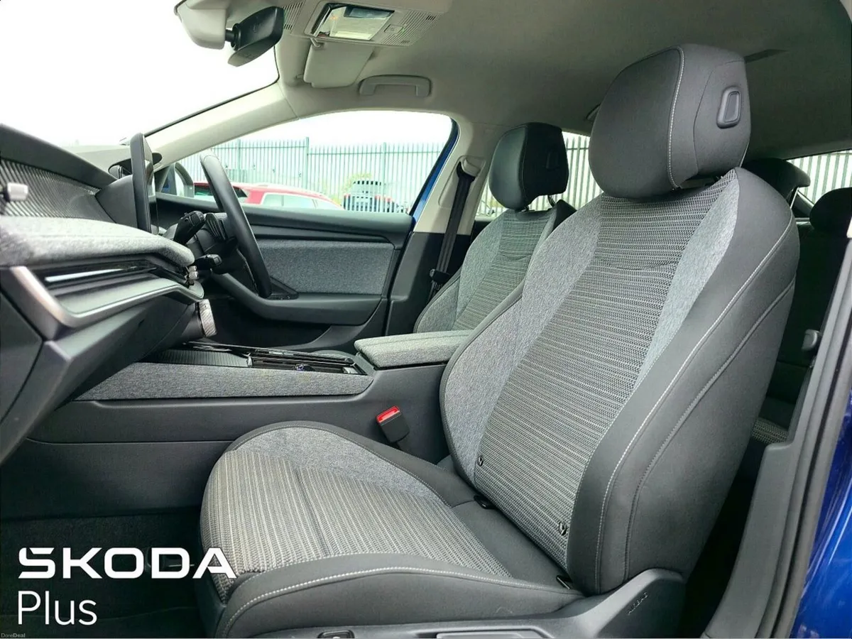 Skoda Superb SELECTION 2.0 TDI 150BHP DSG - Image 4