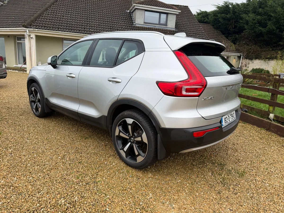 Volvo XC40 2.0 D AWD 2018 - Image 4