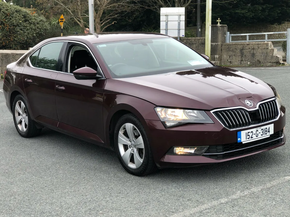 Superb 2015 1.6TDI, LIGHT DAMAGE,NEW NCT 11/2026 - Image 3