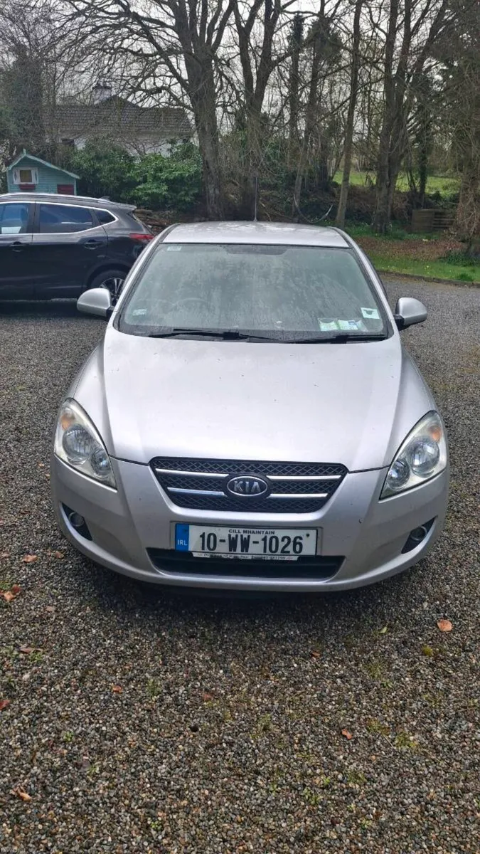 Kia Ceed (2010) - Image 2