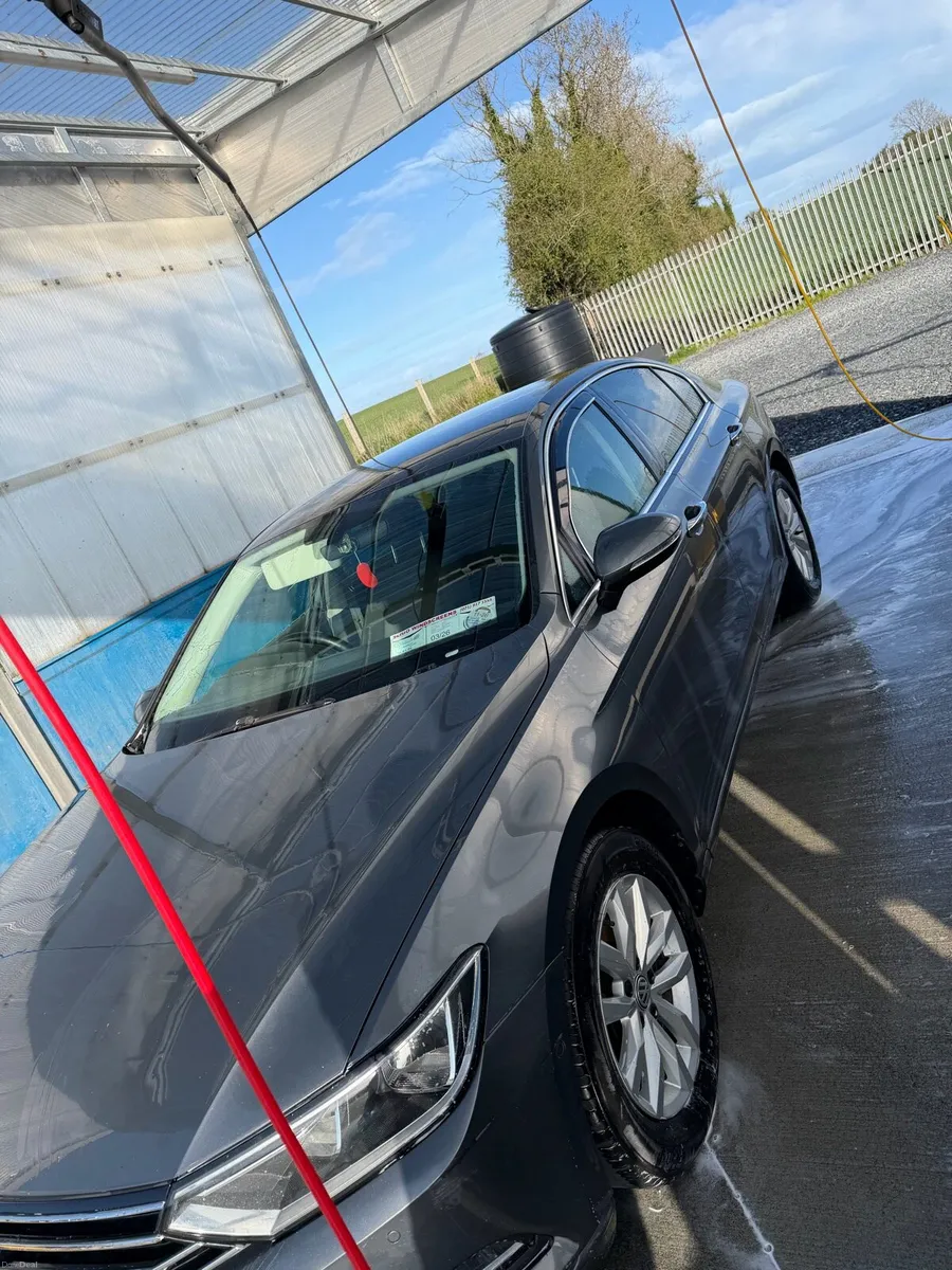 VW Passat 1.6 litre - Image 3