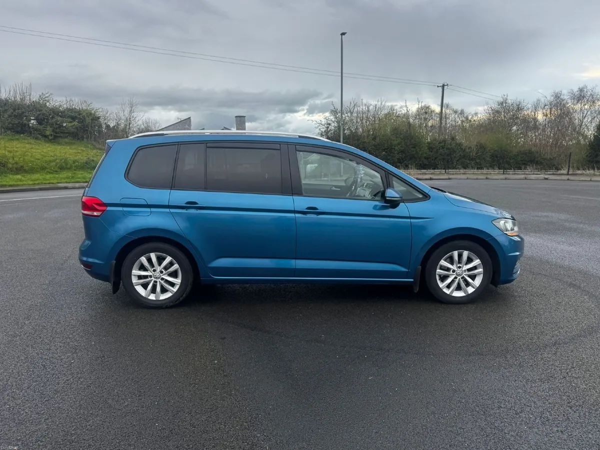 Volkswagen Touran 2.0TDI SE 150PS (172) - Image 2
