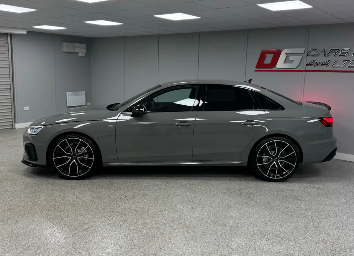 2021 Audi A4 2.0 35 TDI Black Edition Automatic - Image 4