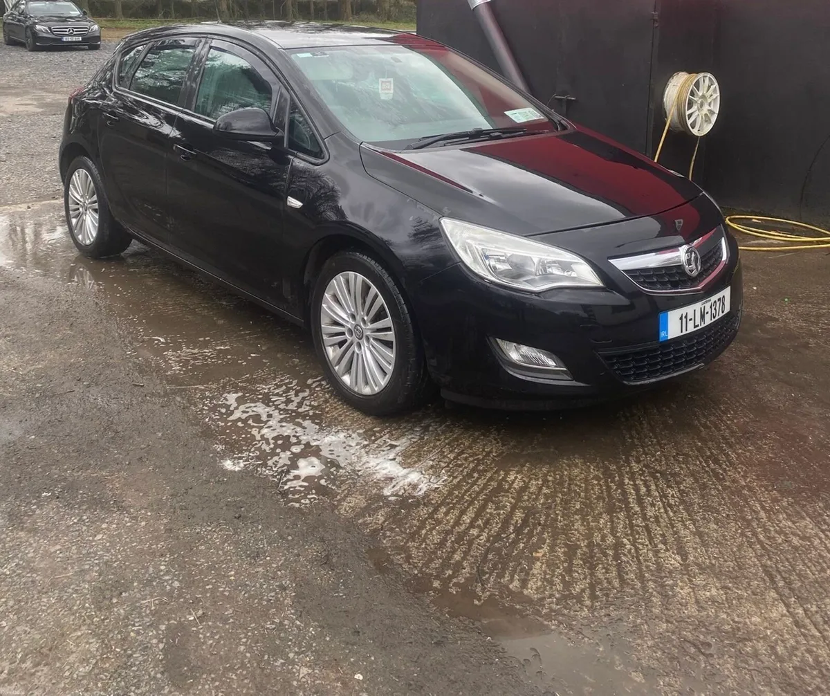 11 Vauxhall astra for sale - Image 1