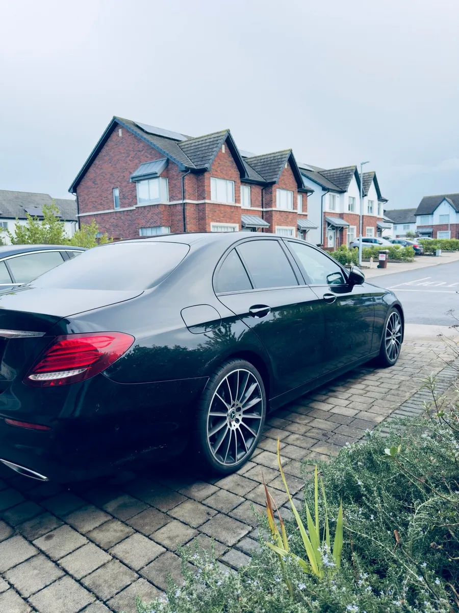 Mercedes-Benz E-Class E220d - Image 2
