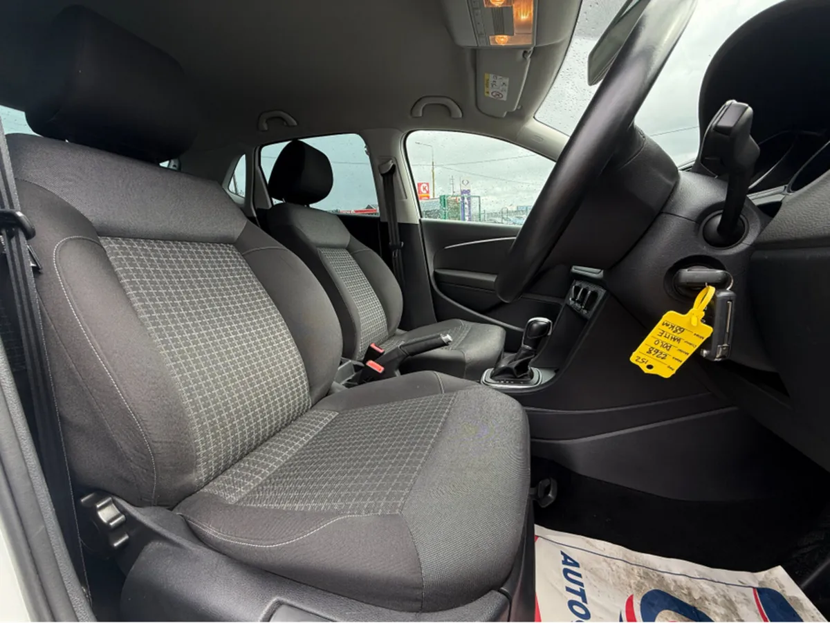 Volkswagen Polo ( 152 REG 1.2 TSI AUTO COMFORTLINE - Image 3